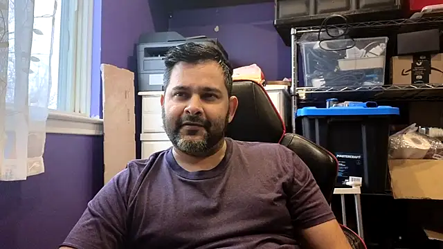 Sakhtlaundaz online show from February 16, 9:35 pm