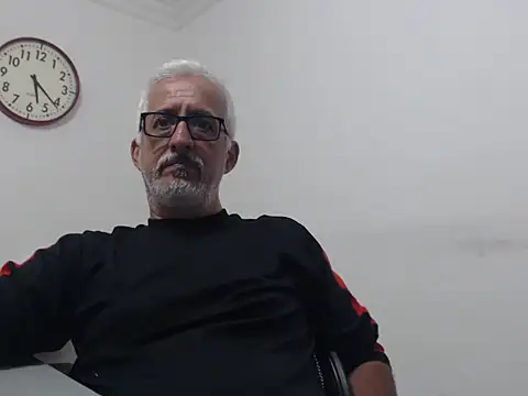 cenizo10124 online show from December 2, 10:21 pm