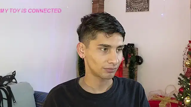 by pandora online show from December 8, 6:28 pm