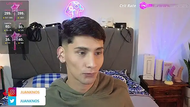 by pandora online show from September 17, 7:15 pm