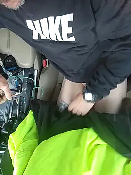 deepstroker42071 online show from February 16, 1:27 pm