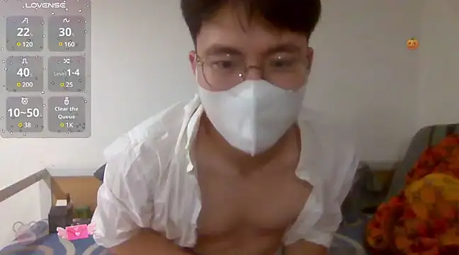 Gwencloudy online show from February 21, 1:44 pm