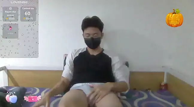 Gwencloudy online show from February 7, 4:35 pm