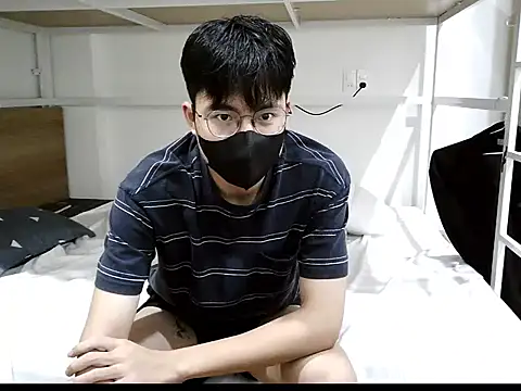 Gwencloudy online show from November 8, 4:21 pm