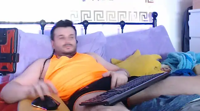 Snapshot of erotico69xxx chatting on January 19, 2:25 am erotico69xxx online show from January 19, 2:25 am