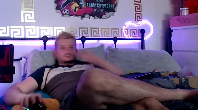 Snapshot of erotico69xxx chatting on March 9, 8:52 pm erotico69xxx online show from March 9, 8:52 pm