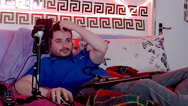 Snapshot of erotico69xxx chatting on October 29, 12:46 am erotico69xxx online show from October 29, 12:46 am