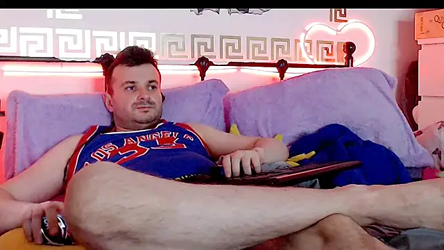 Snapshot of erotico69xxx chatting on October 6, 10:36 pm erotico69xxx online show from October 6, 10:36 pm