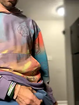 4kUsh2Fashion0 online show from October 20, 2:43 pm