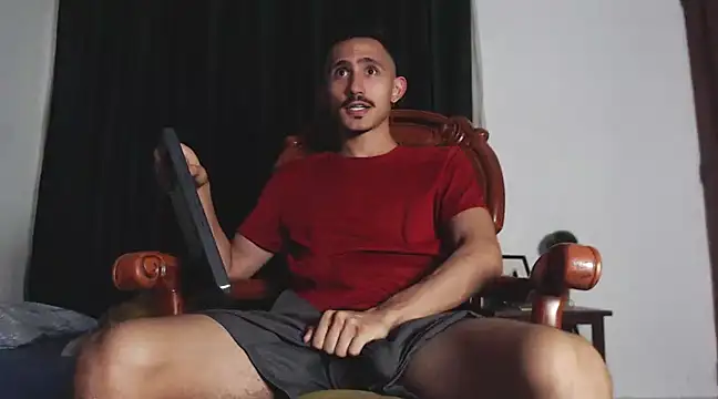 HomeAloneK online show from February 24, 8:14 pm