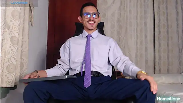 HomeAloneK online show from September 26, 7:22 pm