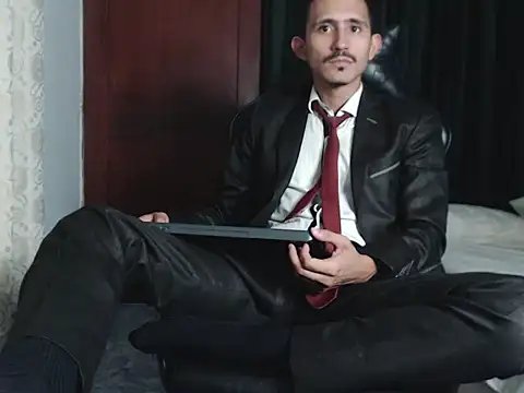 HomeAloneK online show from September 19, 8:30 pm