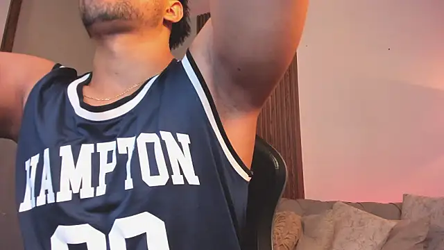 liam collins21 online show from February 18, 12:14 pm