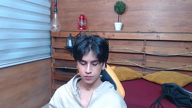 alex 477 online show from February 4, 11:38 am