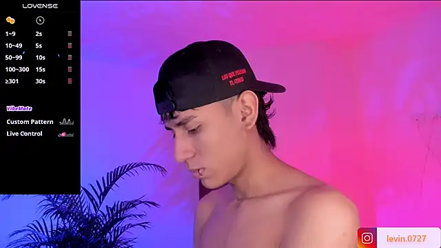 Levin Hikaru online show from October 17, 8:51 am