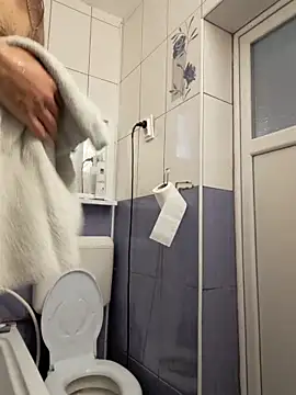 Snapshot of hornny1995 chatting on October 21, 8:50 am hornny1995 online show from October 21, 8:50 am