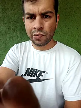 Snapshot of hornny1995 chatting on September 13, 9:54 am hornny1995 online show from September 13, 9:54 am