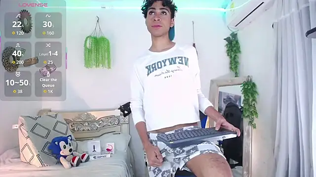 huge armound online show from February 6, 10:34 am