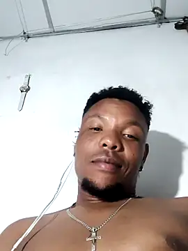 Snapshot of hugo3918_ chatting on September 29, 1:59 am hugo3918  online show from September 29, 1:59 am