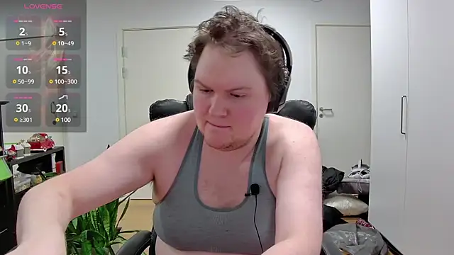 kresser1995DK21 online show from January 18, 6:43 pm