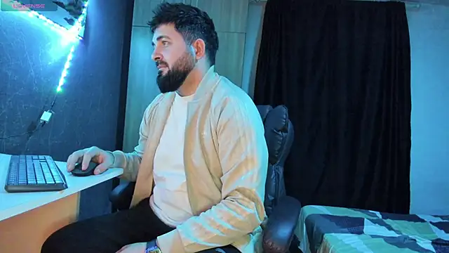 Snapshot of Eduu2322 chatting on February 3, 10:32 pm Eduu2322 online show from February 3, 10:32 pm