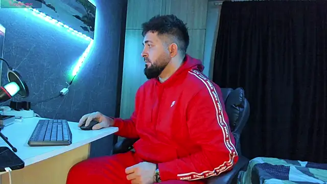 Snapshot of Eduu2322 chatting on February 15, 10:32 pm Eduu2322 online show from February 15, 10:32 pm