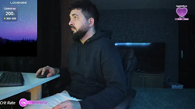 Snapshot of Eduu2322 chatting on December 15, 8:47 pm Eduu2322 online show from December 15, 8:47 pm