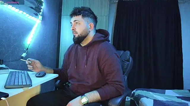 Snapshot of Eduu2322 chatting on February 14, 10:37 pm Eduu2322 online show from February 14, 10:37 pm