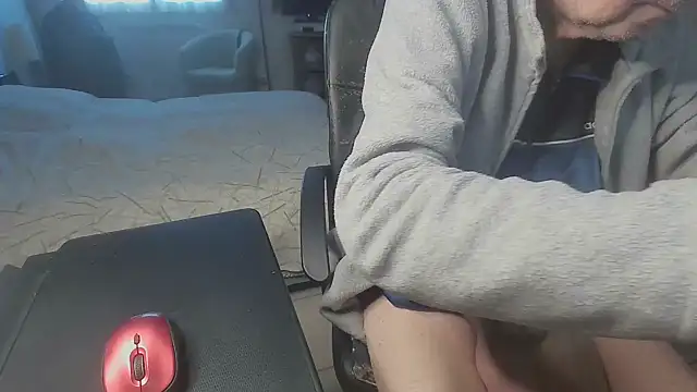 papillonhotofficial online show from April 15, 7:19 am