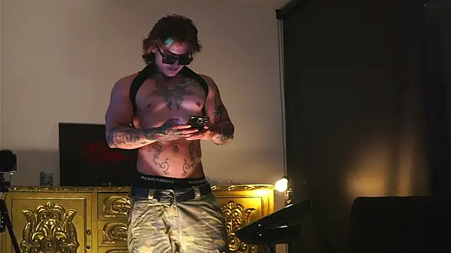 dantecoppolaa  online show from October 3, 12:48 am