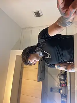 dantecoppolaa  online show from September 16, 1:06 am