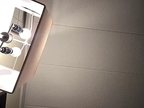 lookin4excitement23 online show from April 29, 2:16 am