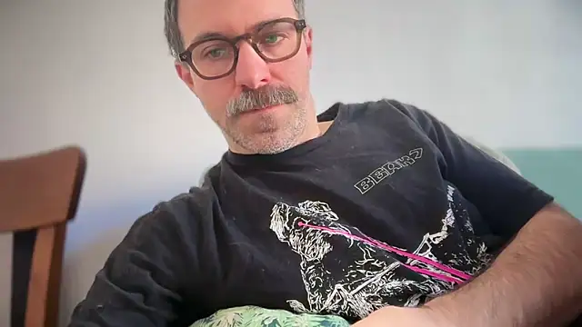 Brianjonest online show from April 6, 9:54 am