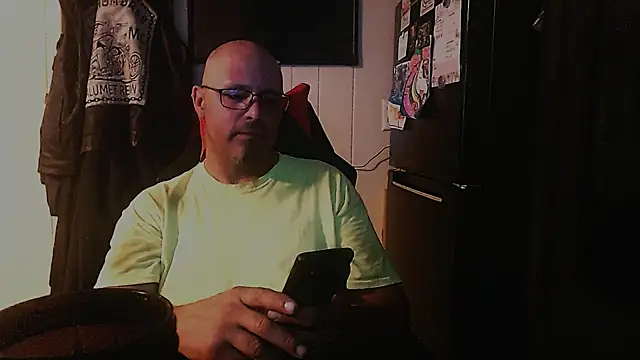 KrazyLegz online show from September 17, 9:49 pm