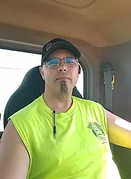 KrazyLegz online show from September 27, 5:33 pm