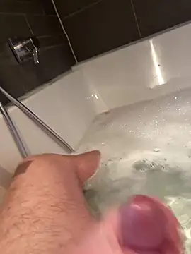 LivingLegend1978 online show from March 19, 5:39 pm