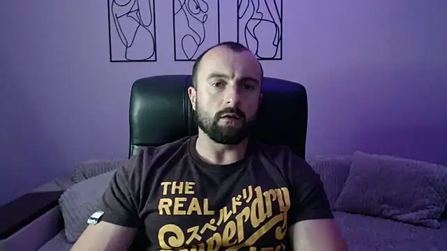 brindlefly6969 online show from September 10, 1:54 pm