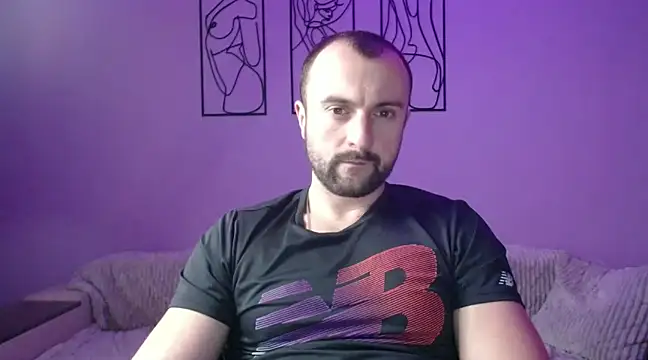 brindlefly6969 online show from January 8, 11:54 am