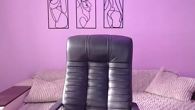 brindlefly6969 online show from September 30, 11:47 am