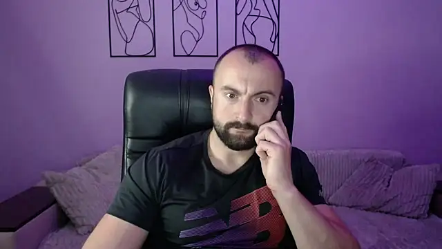 brindlefly6969 online show from October 4, 12:21 pm