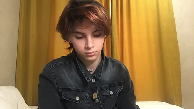 Snapshot of k0sta_ chatting on December 26, 4:43 am k0sta  online show from December 26, 4:43 am