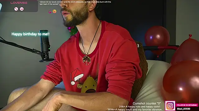 just maxii online show from December 2, 9:48 pm