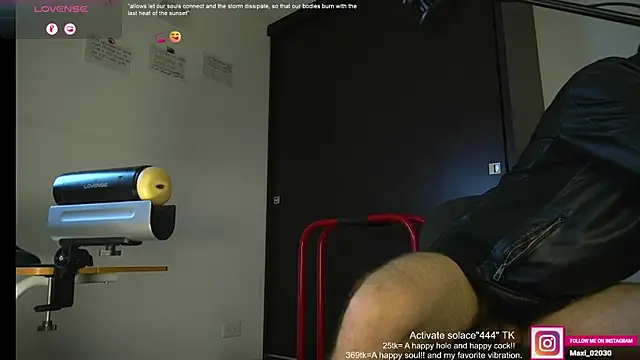 just maxii online show from March 2, 10:02 pm