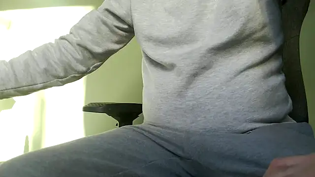 juanpalmox online show from December 9, 9:28 am