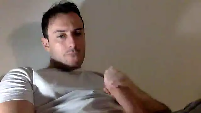 Snapshot of mainnrd chatting on February 4, 3:00 am mainnrd online show from February 4, 3:00 am