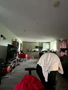 LondonTeffy online show from March 12, 11:18 am