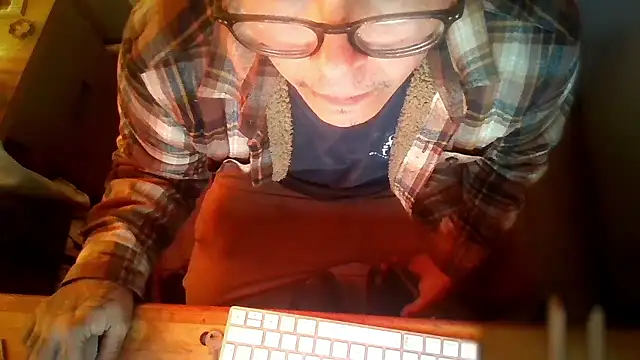 AlanDickson online show from January 13, 9:46 am