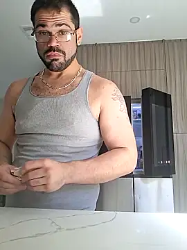 Zander823 online show from February 10, 4:22 pm