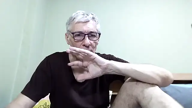 BIGUNCUTHARDCOCK online show from November 4, 5:08 am