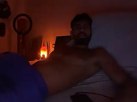 Snapshot of hugoprada chatting on September 14, 9:39 pm hugoprada online show from September 14, 9:39 pm